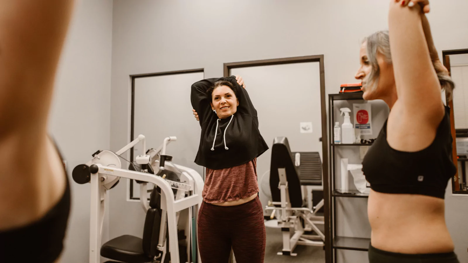 women working out in gym