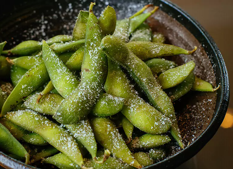 edamame with salt