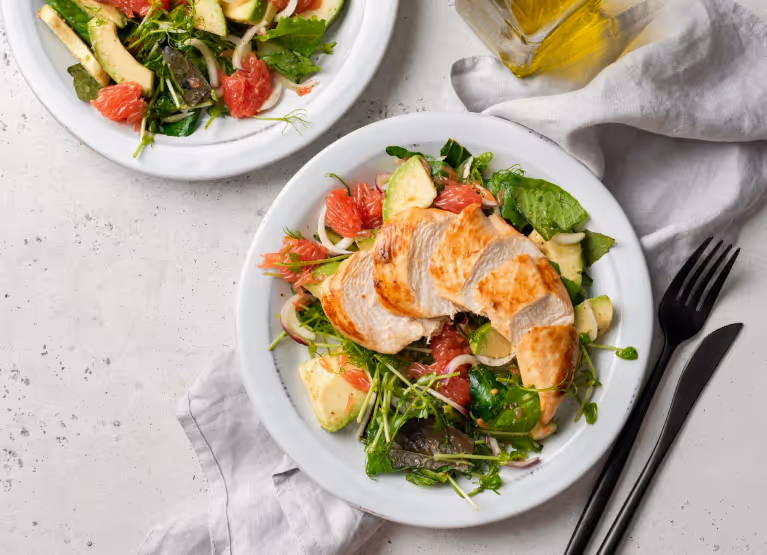 Plate of chicken with veggies