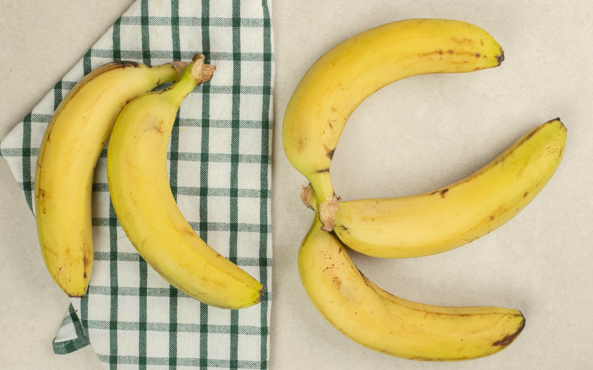 Are Bananas Keto? Counting The Carbs In Bananas - Sweet As Honey