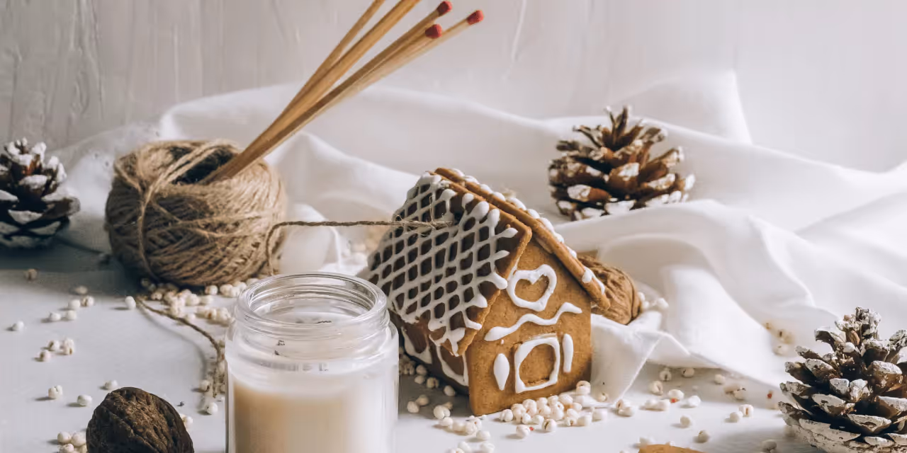 a Gingerbread House cookie