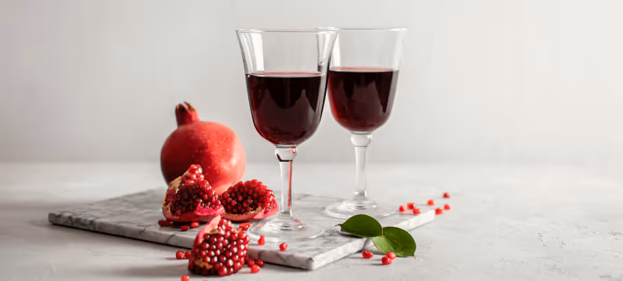 two glasses of pomegranate juice
