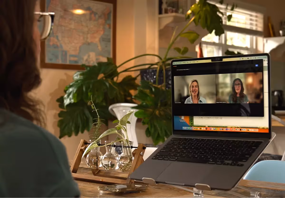 a nutrisense member talking to their nutritionist