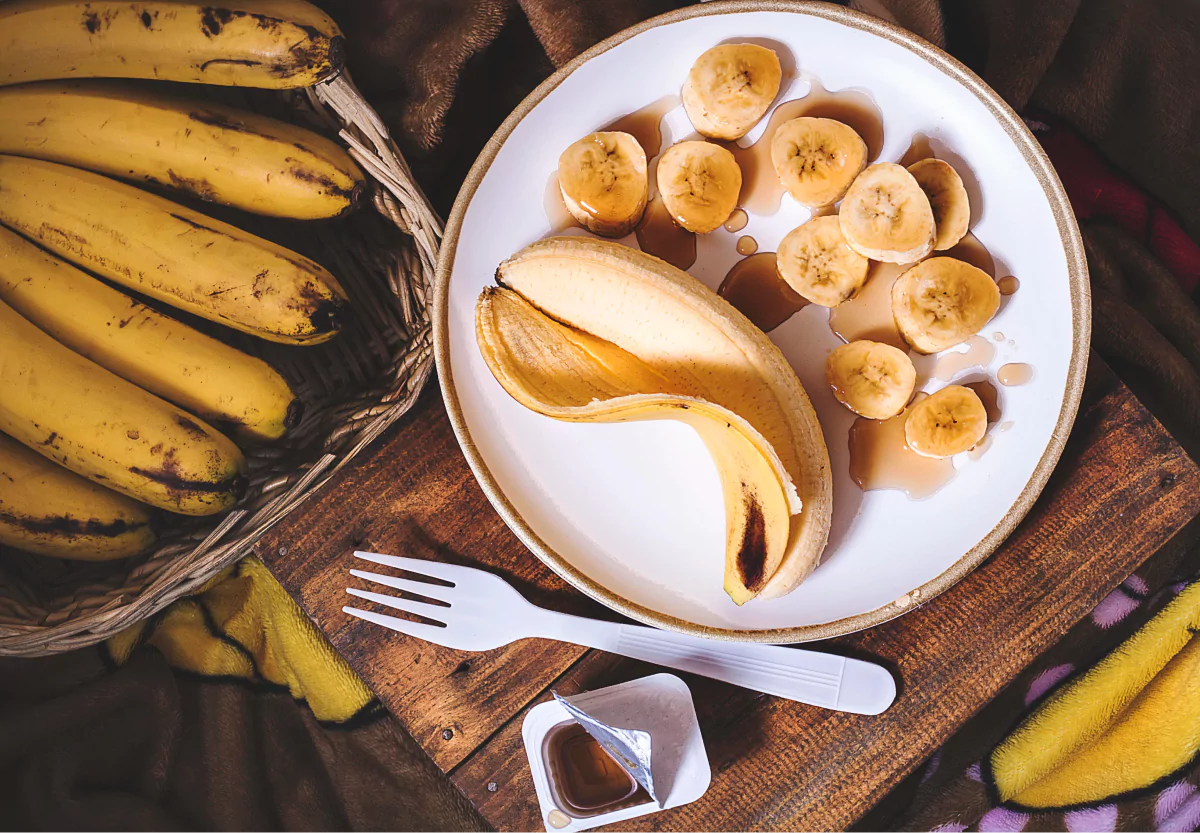 a plate of sliced bananas